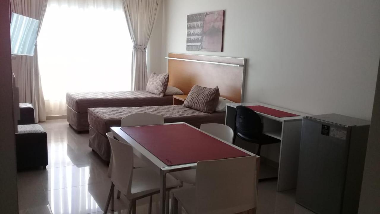 Illia 121 Apart Hotel Neuquén Chambre photo