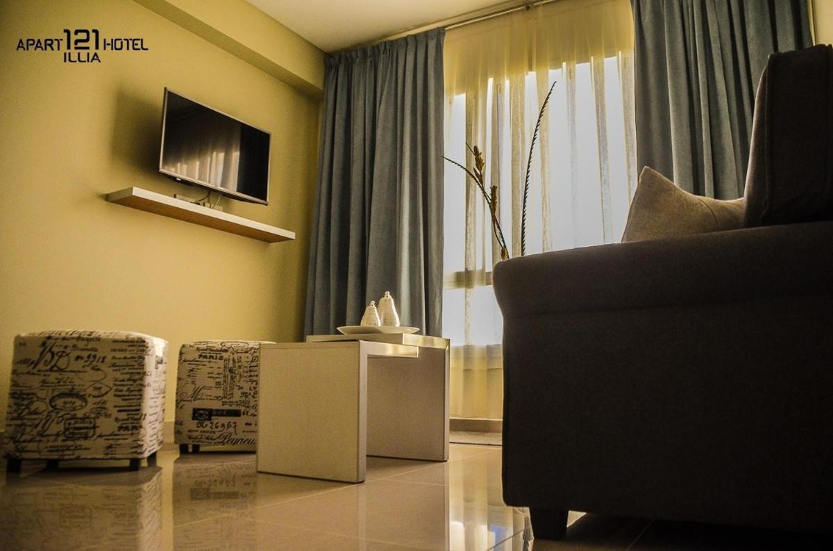 Illia 121 Apart Hotel Neuquén Extérieur photo
