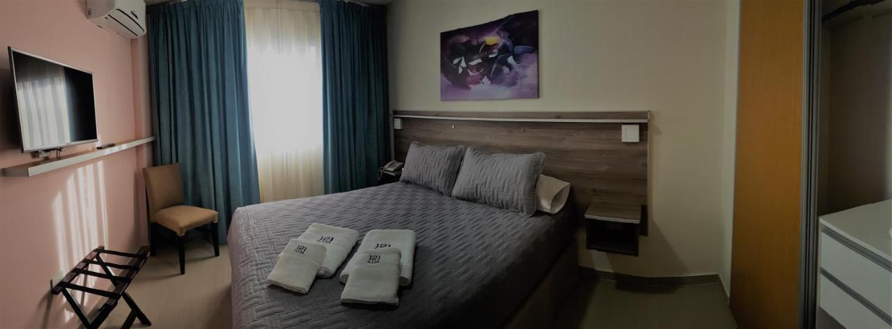 Illia 121 Apart Hotel Neuquén Extérieur photo